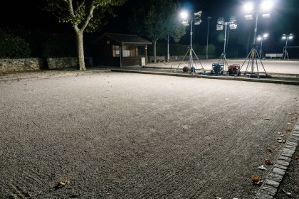 terrain pétanque éclairé